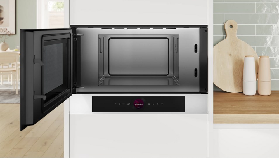 Bosch Serie 8 BFL7221W1 microwave White Solo microwave Built-in 21 L 900 W - Image 3
