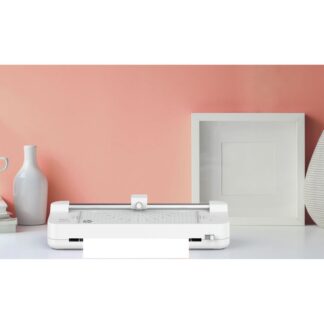 HP ONELAM COMBO A3 laminator  Warm  integrated trimmer  corner rounder  40 cm/min speed + 15 pouches: 3xA4  4xA5  4xA6  4xB-CARD  White